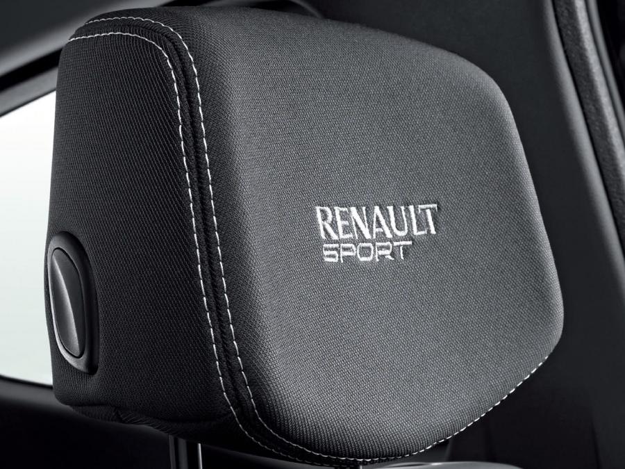  Renault Clio R.S. 2.0 16V 2006 года  (фото 17 из 125)